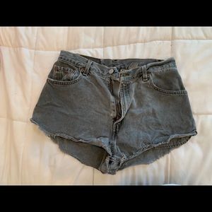 Distressed grey Levi’s denim shorts